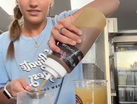Get Your Caffeine and Sugar Fix with 7 Brew's Iced Blondie Recipe 3 add 2 tbsp Blondie syrup