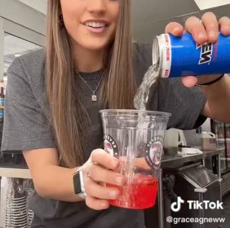 Fill Cup with 7 Brew Iced Energy