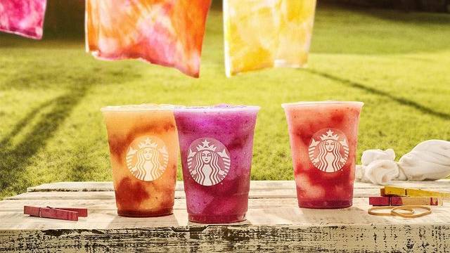 Starbucks Frozen Strawberry Açai Lemonade Refresher summer recipe