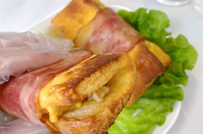 Bacon & Egg Toast Roll-Up Recipe