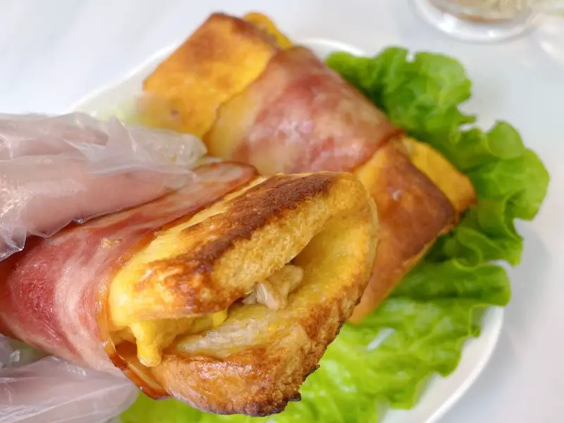 Bacon Egg Toast Roll-Up Recipe feature image