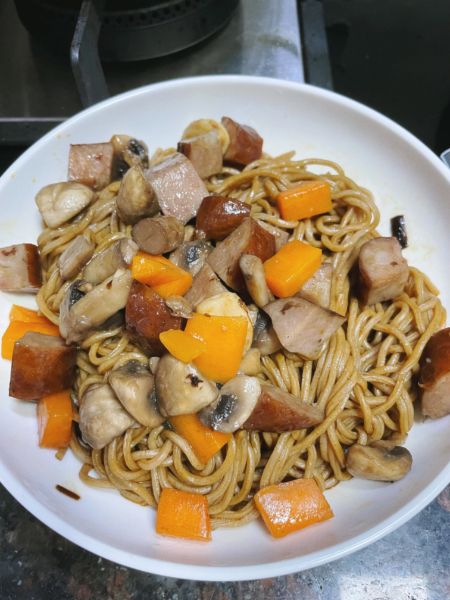 pour stir-fry straight over the scallion oil noodles