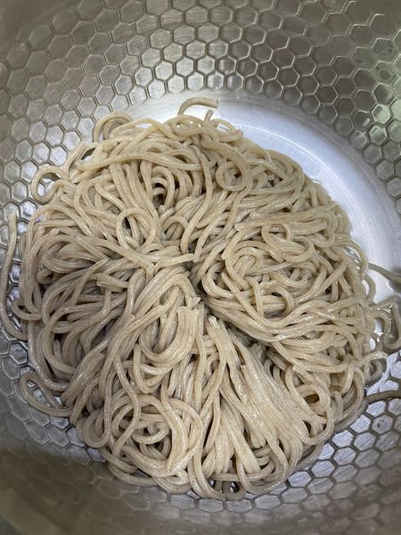 step 1 Soften the buckwheat noodles