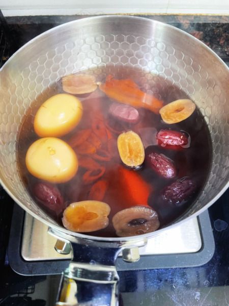 step 3 Dial tahat heat way down to a shy simmer